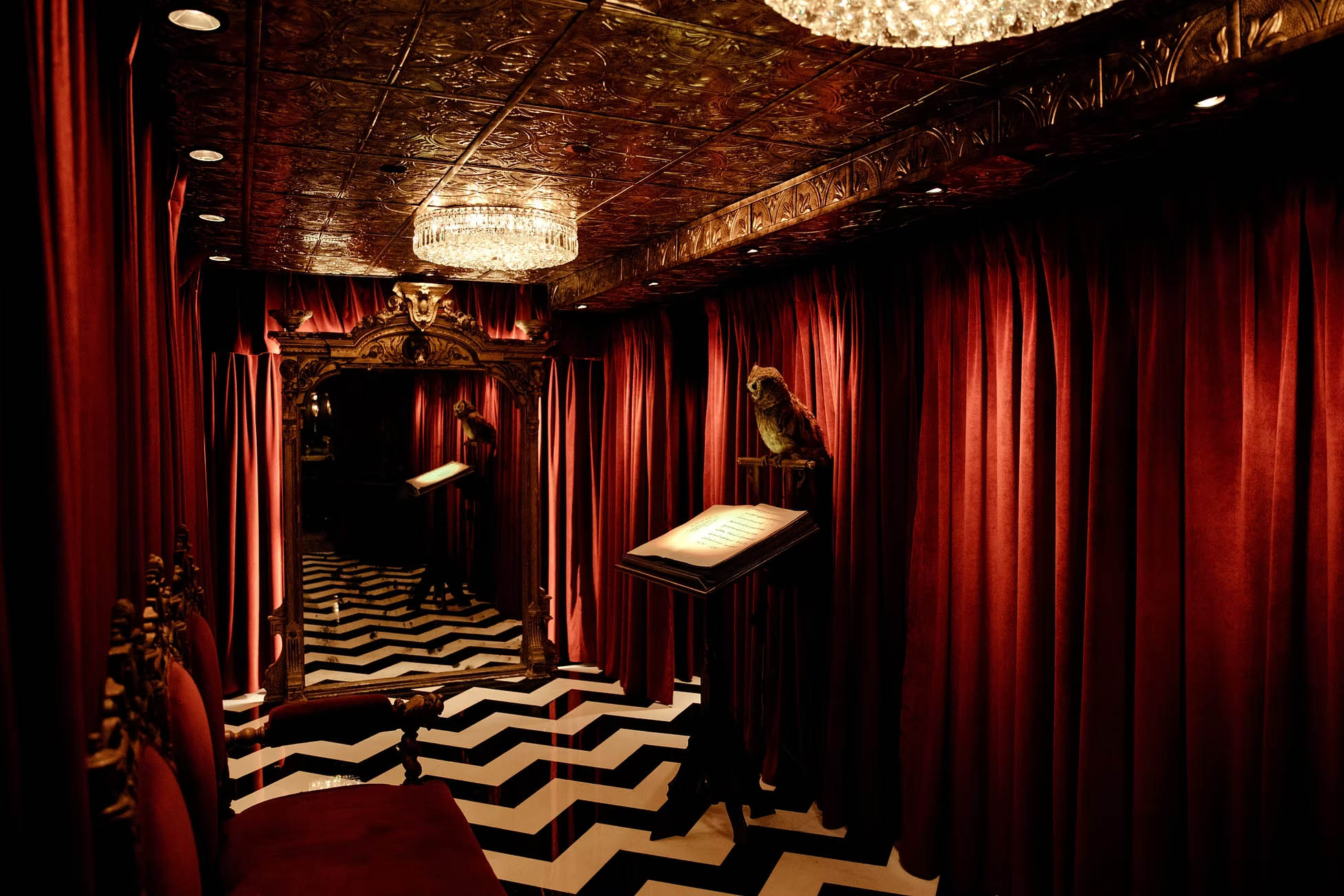 /images/destinations/hoc interior